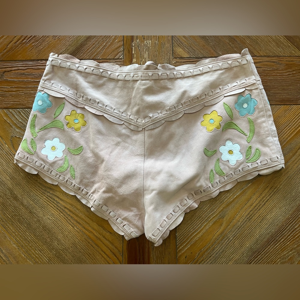 Free People Bali Honeybuzz Suede Shorts - Size 8 - Picture 5 of 8